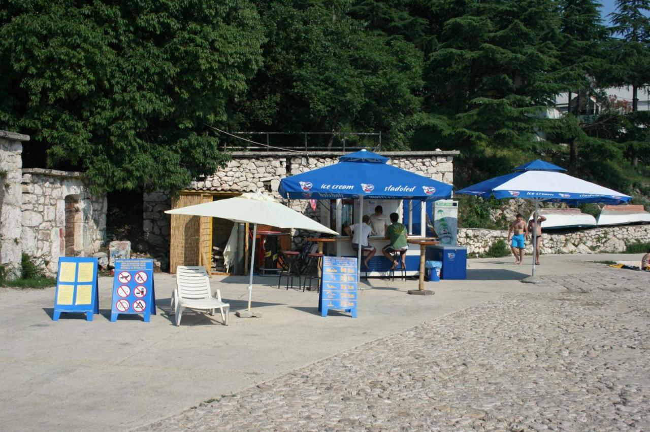 Apartments With A Parking Space Dramalj, Crikvenica - 5576 Exterior foto